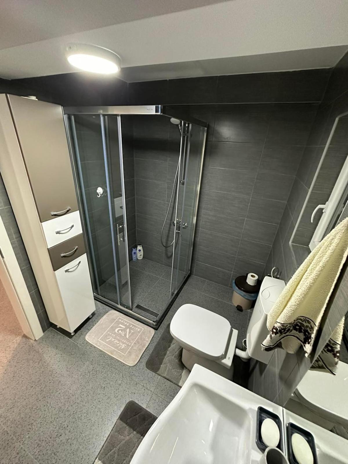 Angelikatos Apartment Golubăţ Exterior foto